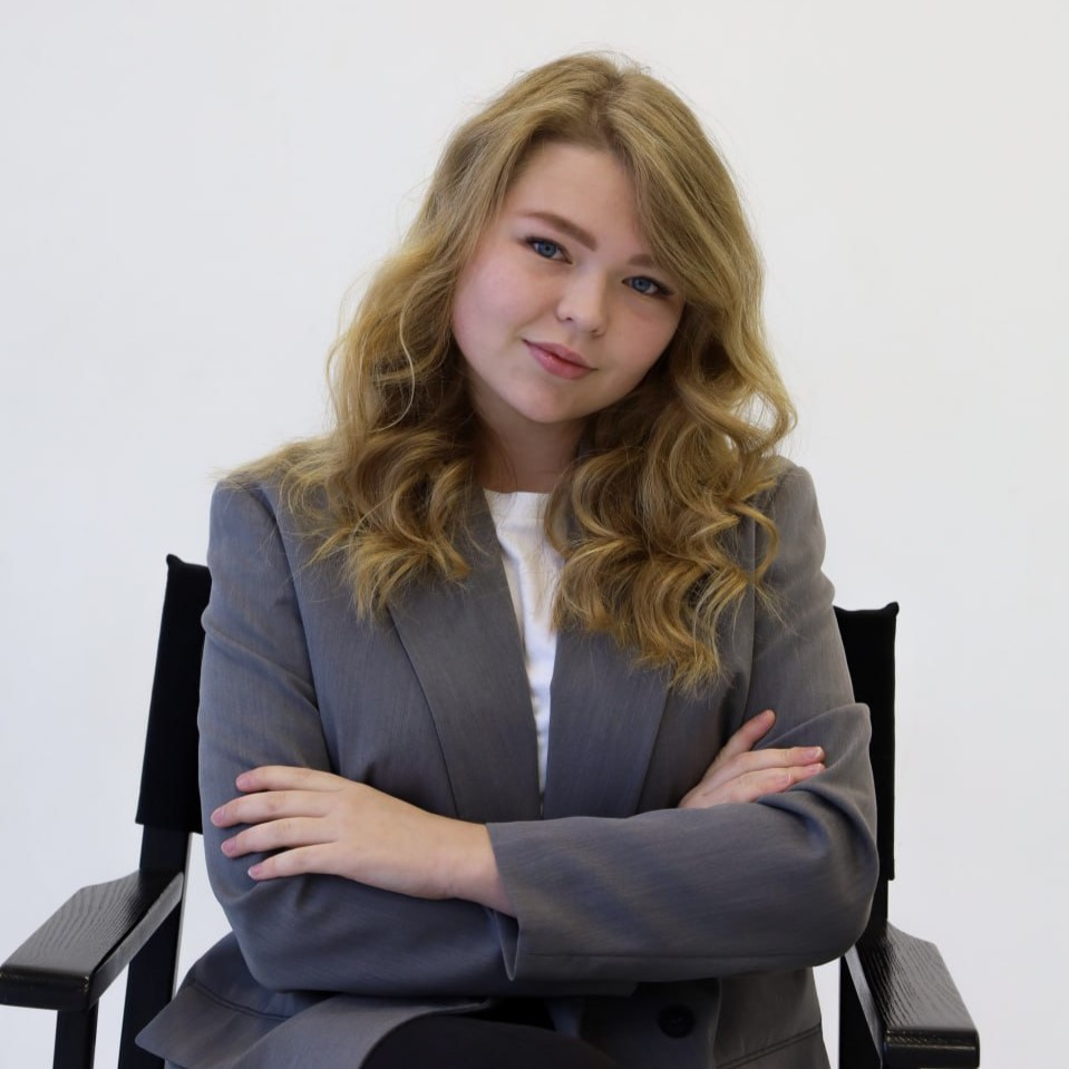 <strong>Магась ЛЮБОВ</strong>